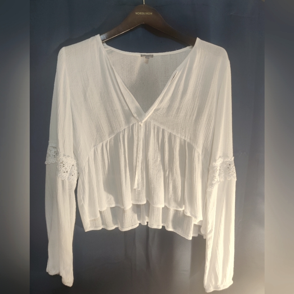 Charlotte Russe White V-neck blouse